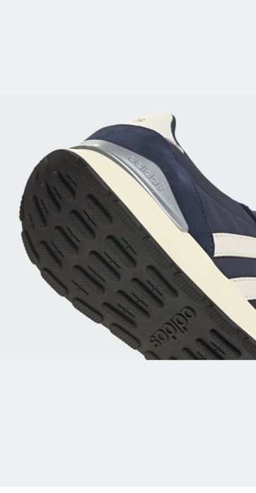 Adidas кроссовки