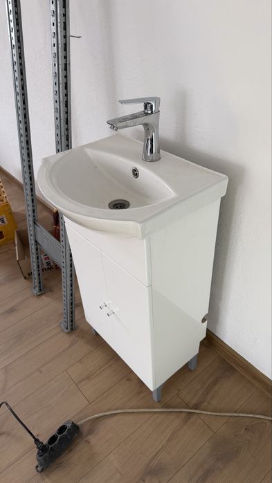 Chiuveta de baie +baterie