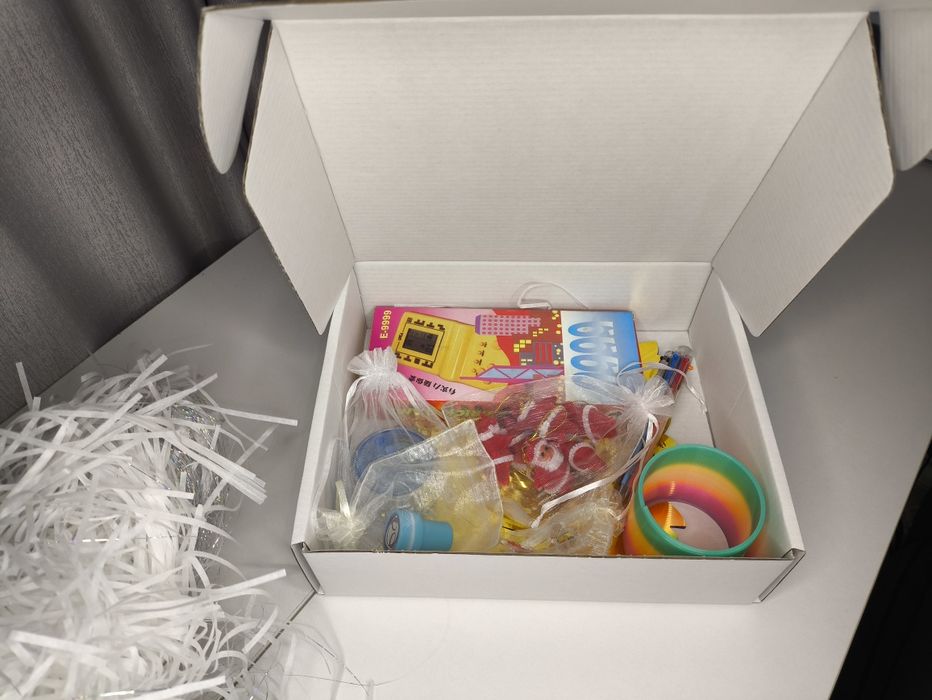 Подарочный бокс девяностые