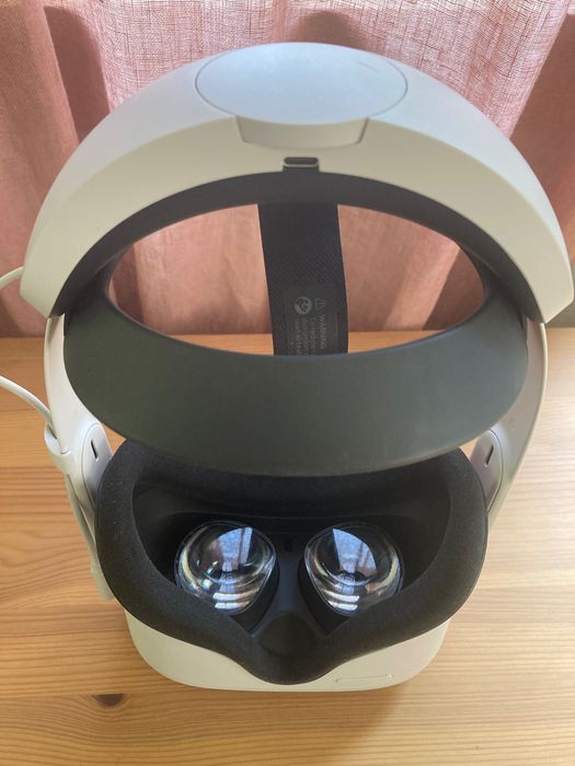 Meta Quest 2, Elite Strap cu acumulator și husă