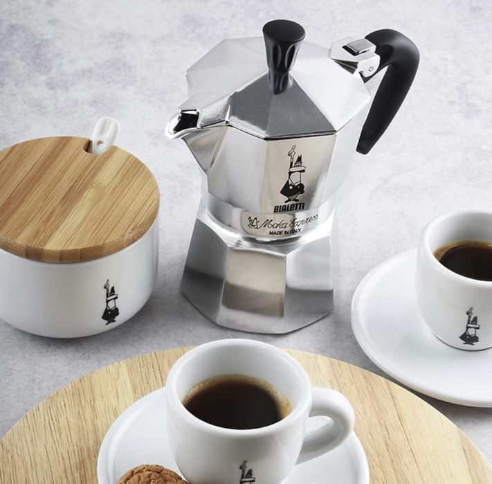 Espressor italian Bialetti Moka Express Iconic
