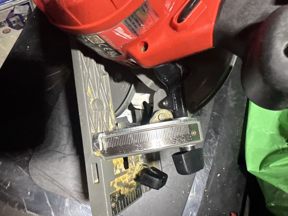 Circular Milwaukee CCS55 2023