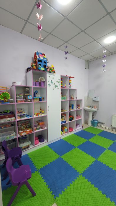Bolalar klinikasi uchun jihozlar sotiladi