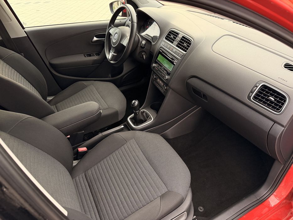 Vw Polo R-Line 1.2TSI 90Cp An 2013 Climatronic/Bi-Xenon/Inport Germani