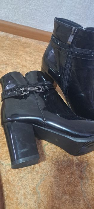 Продам обувь недорого