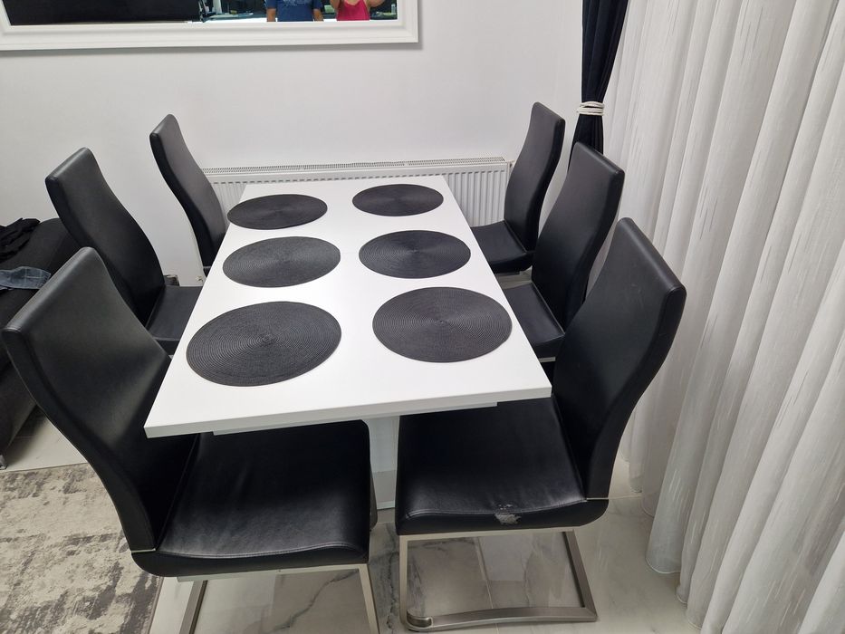 Vand masa extensibila cu 6 scaune
