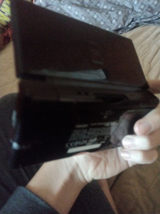 Nintendo Ds lite cu 12 jocuri și toate accesoriile.