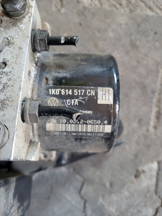 Pompa ABS SKODA SUPERB 2010 cod:1k0 907 379BD--1k0 614 517 CN