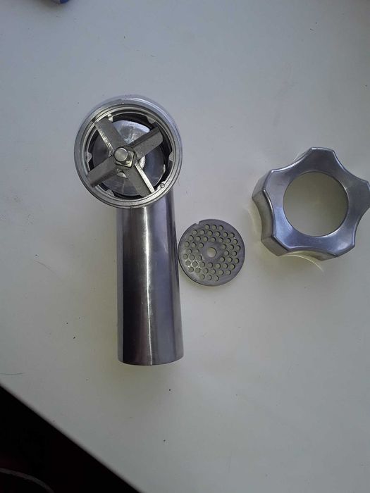 Часть электромясорубки