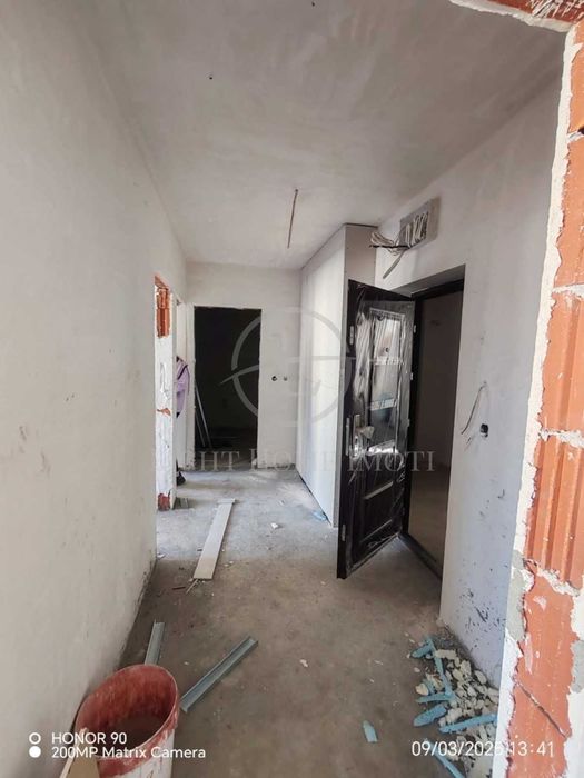 Продава се Тристаен апартамент в Пловдив, Южен - 83 кв.м за 1352 €/кв.м - Снимка #4