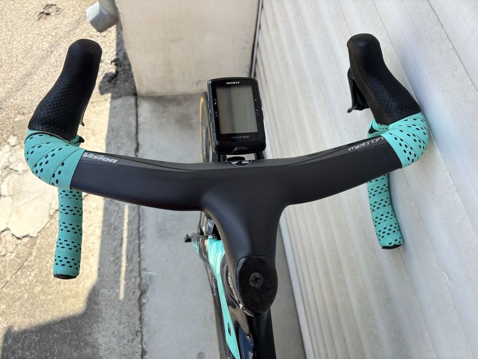 Шосеен велосипед Bianchi Oltre xr4