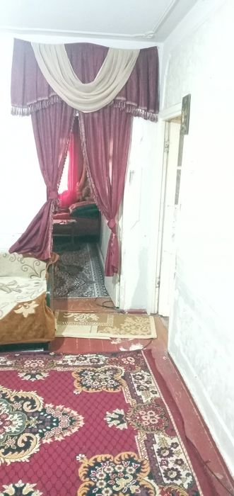 Уй сотилади. Янгийул центрда