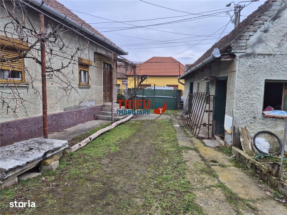 Casa in cartierul Barabant 1651mp teren, multiple posibilitati