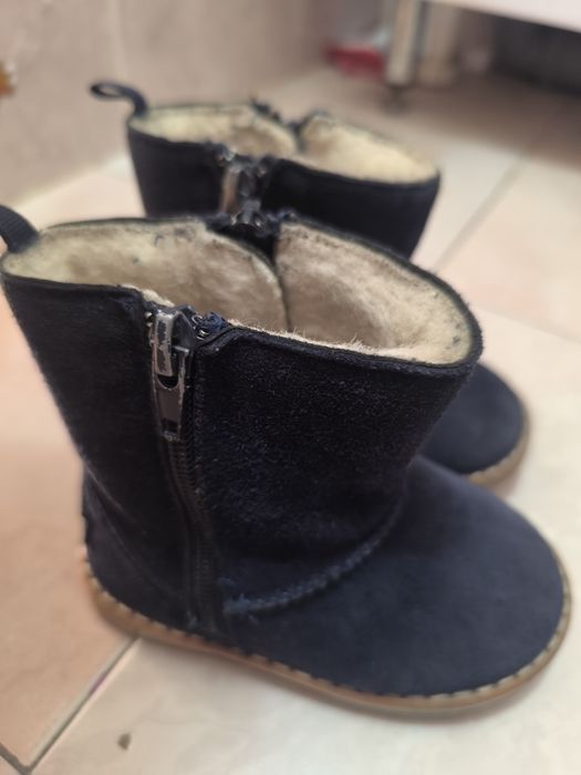 Продам детские сапожки