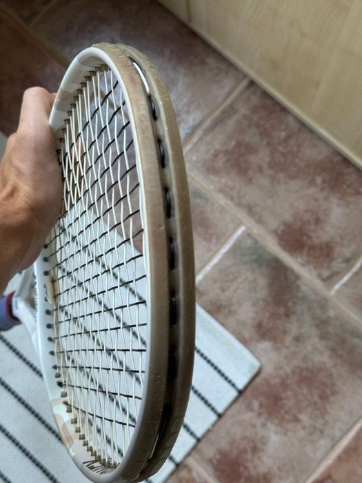 Vând/ schimb yonex vcore 98