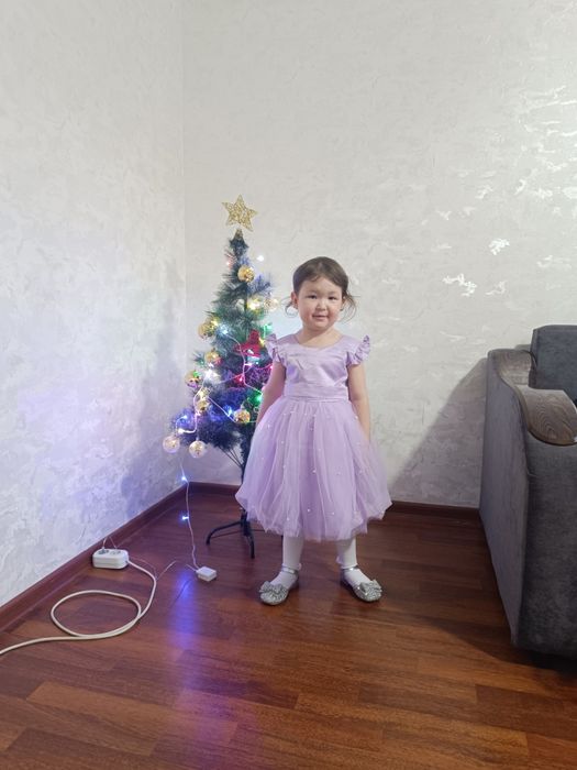 Платье нарядное  для девочки