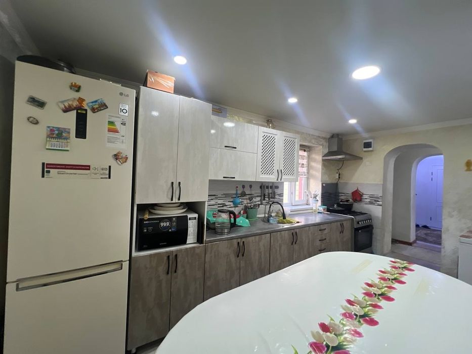 Продаётся 2х этажный 5 комнатный дом Ул. Панфилова 53