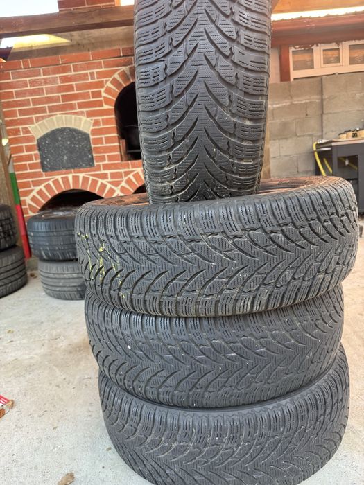 Anvelope de iarna 225 55 19 nokian