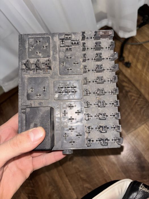 Продам Блок предохранителей