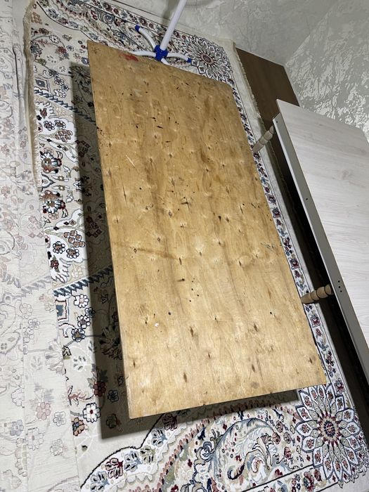 Жер стол сатылады 1,50