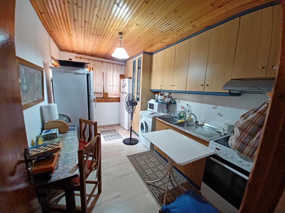 Продава къща 60 м2 с двор 420 м2 в Аспровалта, Гърция