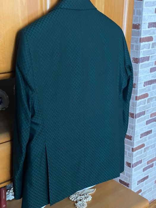 Vând sacou ceremonie