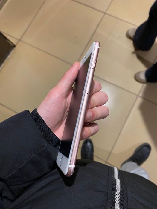 Айфон 7+ 32gb в идеальном состоянии