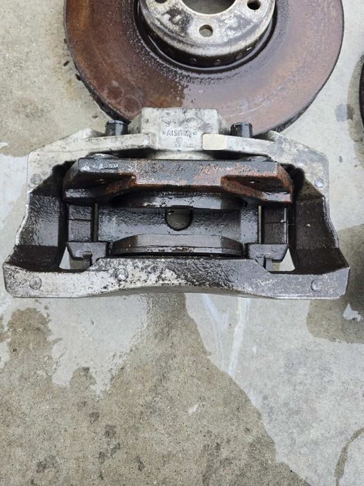 Предни спирачни апарати  и дискове за всички модели BMW F07 F01 F02 F0