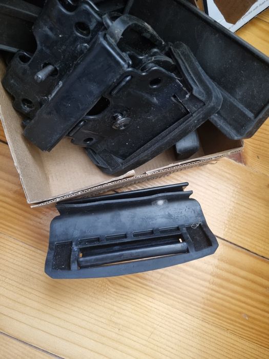 Стъпки  Thule 537, Thule 4012,Thule комплект за закрепване 4