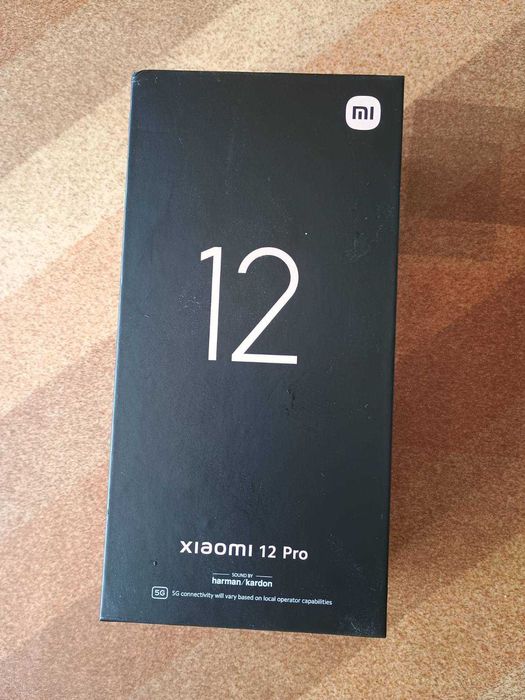 Телефон Xiaomi 12 Pro