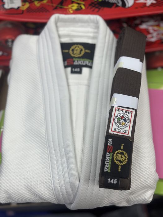 Кимоно Адидас, Сакура, Мизуна,