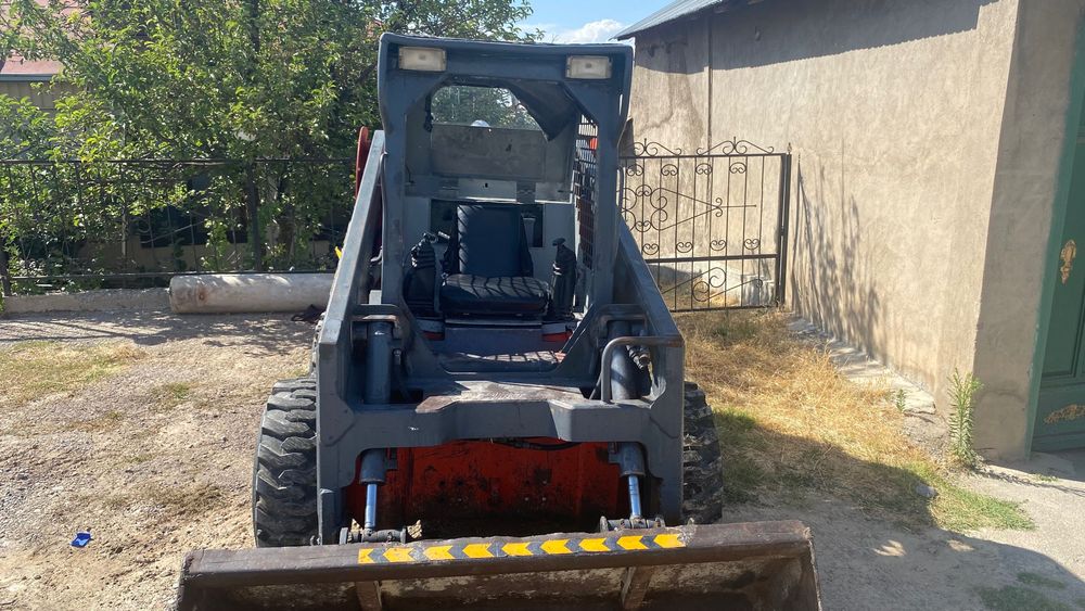 Бобкат минипогрузчик продам