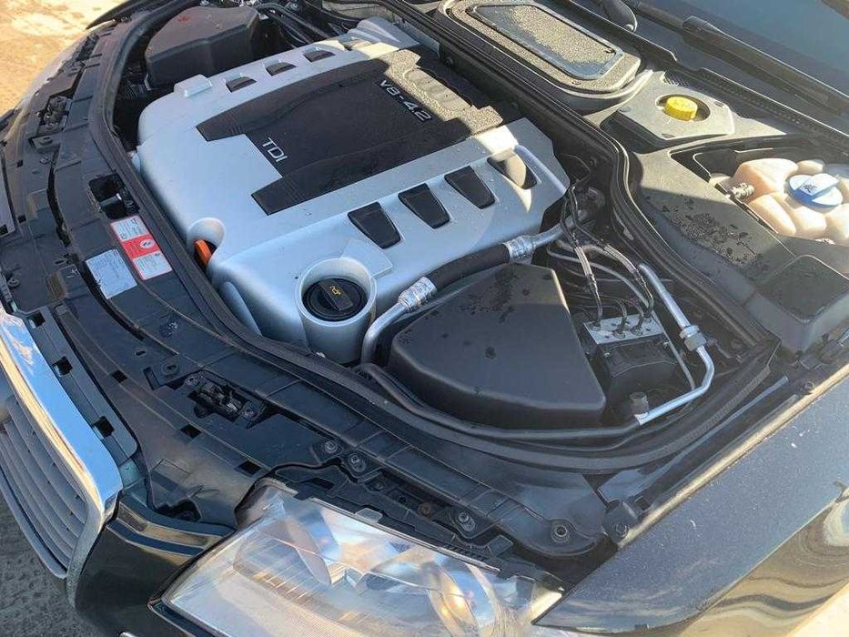 Dezmembrez audi a8 d3 4.2 tdi BMC/BVN/Bara fata a8/capota/4E