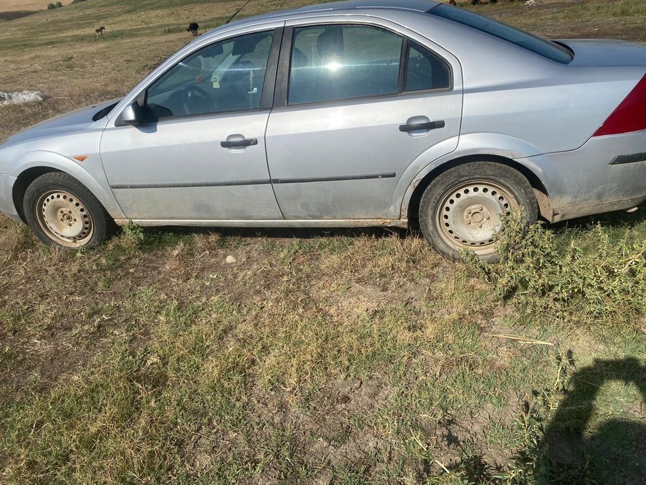 Ford mondeo MK3 1.8 Benzina