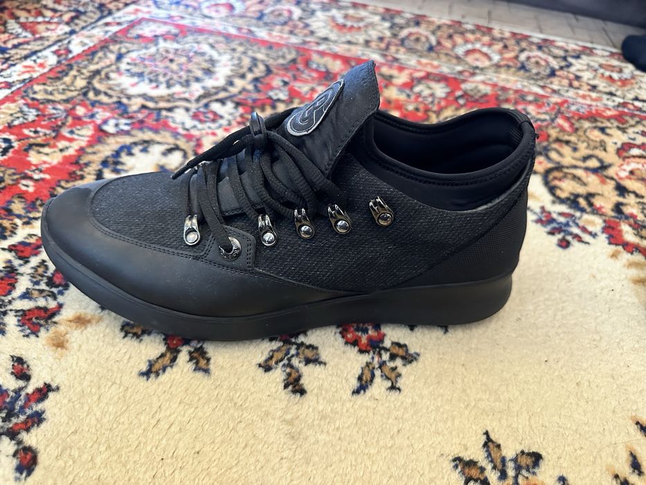 Продам обувь новые