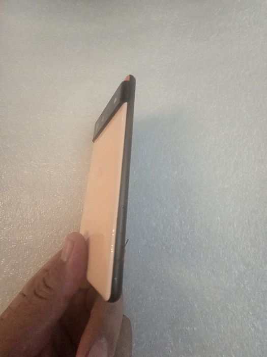 Pixel 6 за части