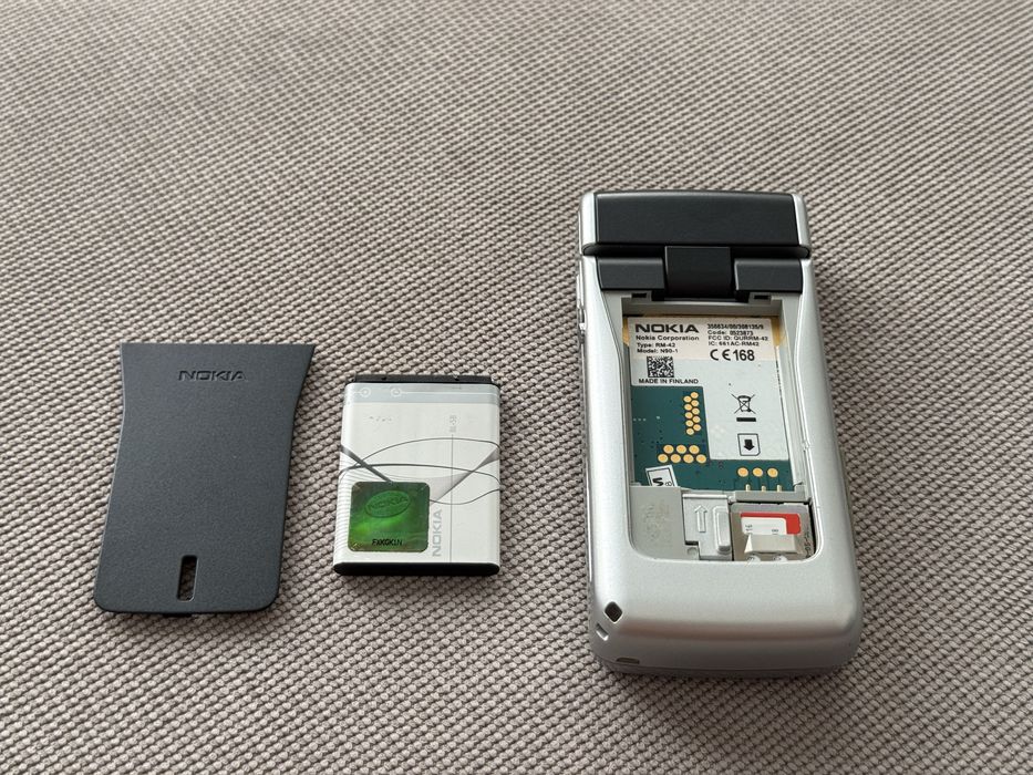 Уникат/Като Нова Nokia N90