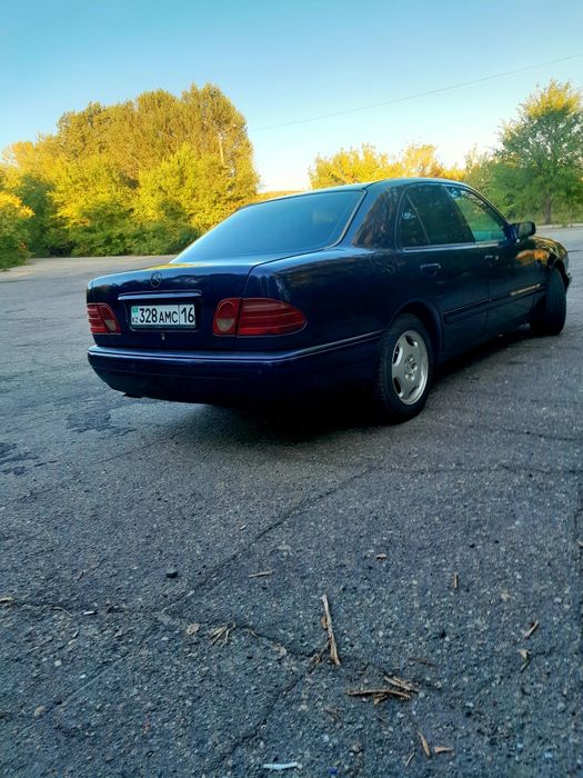 Продам мерседес w210