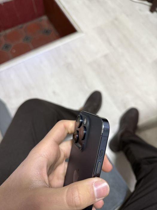 Iphone 15 pro SROCHNO