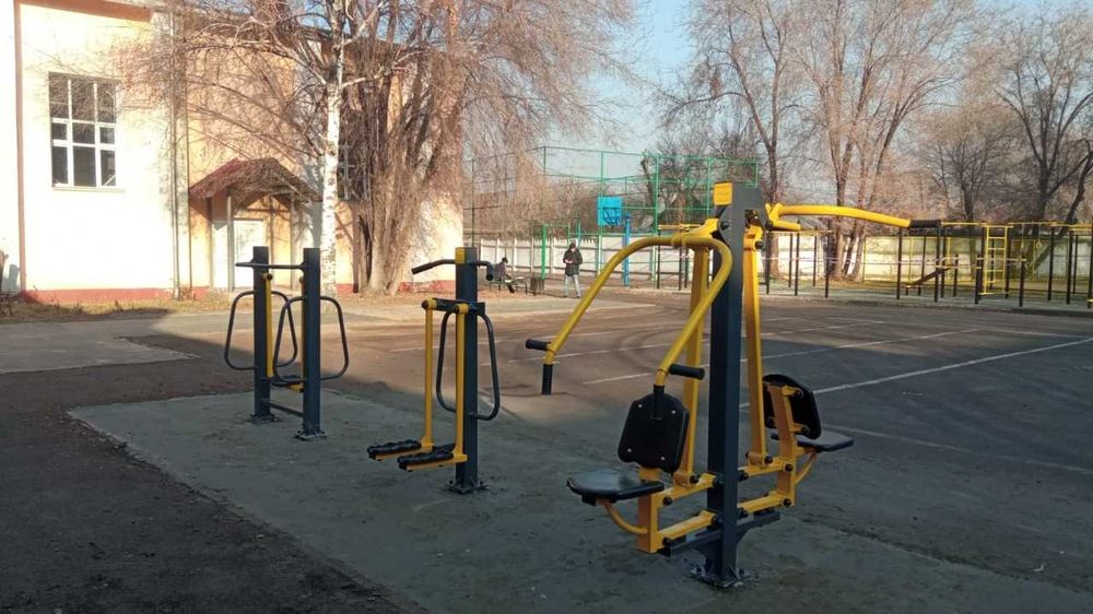 Тренажер уличный «Приседания СТ 025-01»