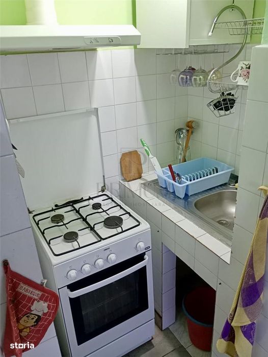 Dacia, apartament 2 camere, decomandat, centrala proprie