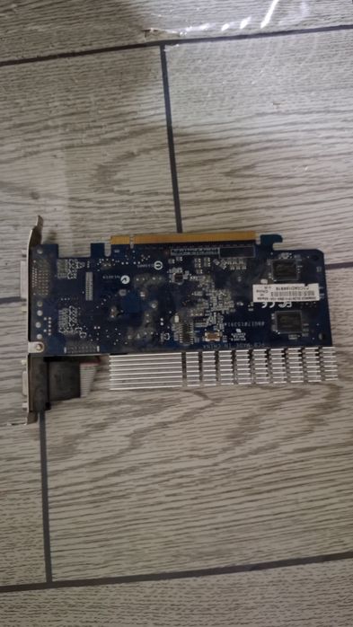 Placă Video ASUS Silent PCI-E