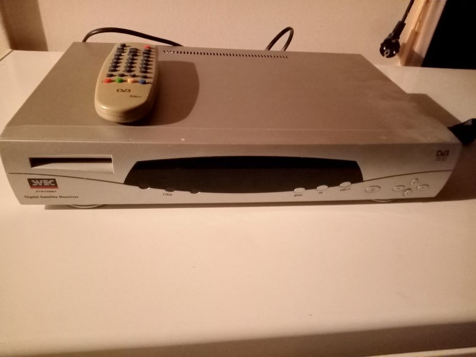 Тюнер Digital Satellite Receiver