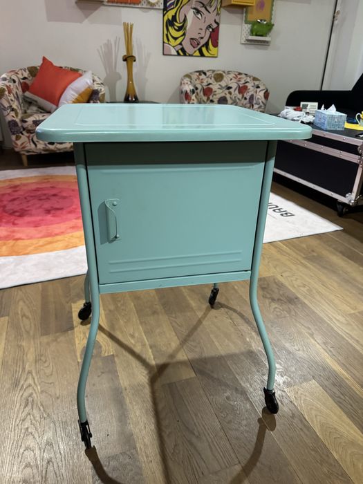 Vand Noptiere de metal IKEA