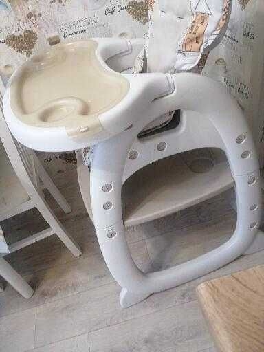 Продам стульчик для кормления