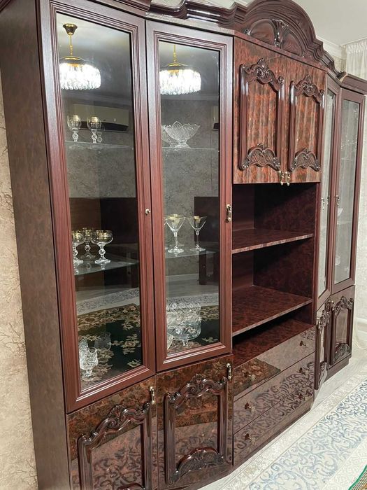 Стенка горки для гостиной комнаты.