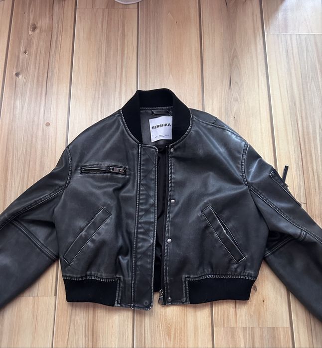 Кожено дамско яке Bershka