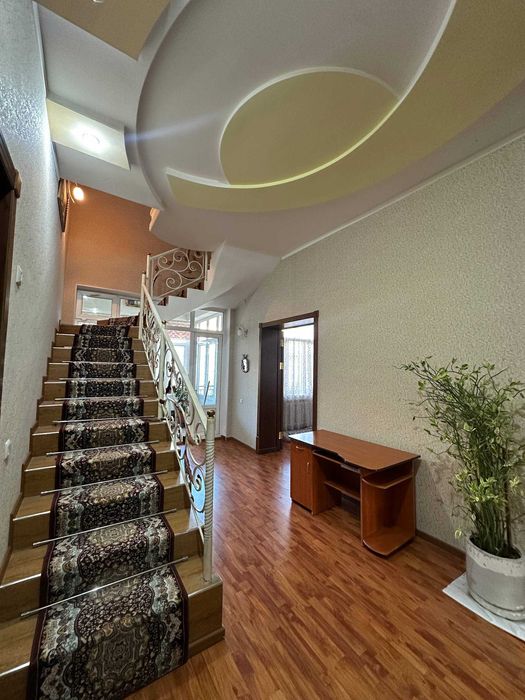 сдается в аренду дом , под офис , арендага участка