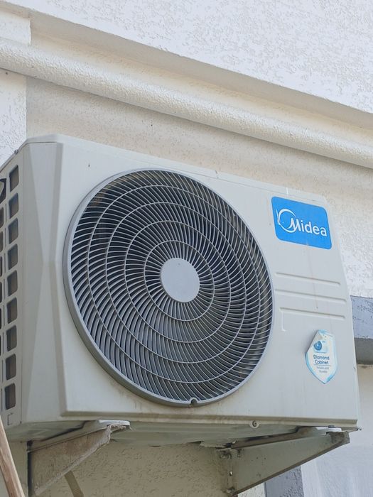 Кондиционер Midea