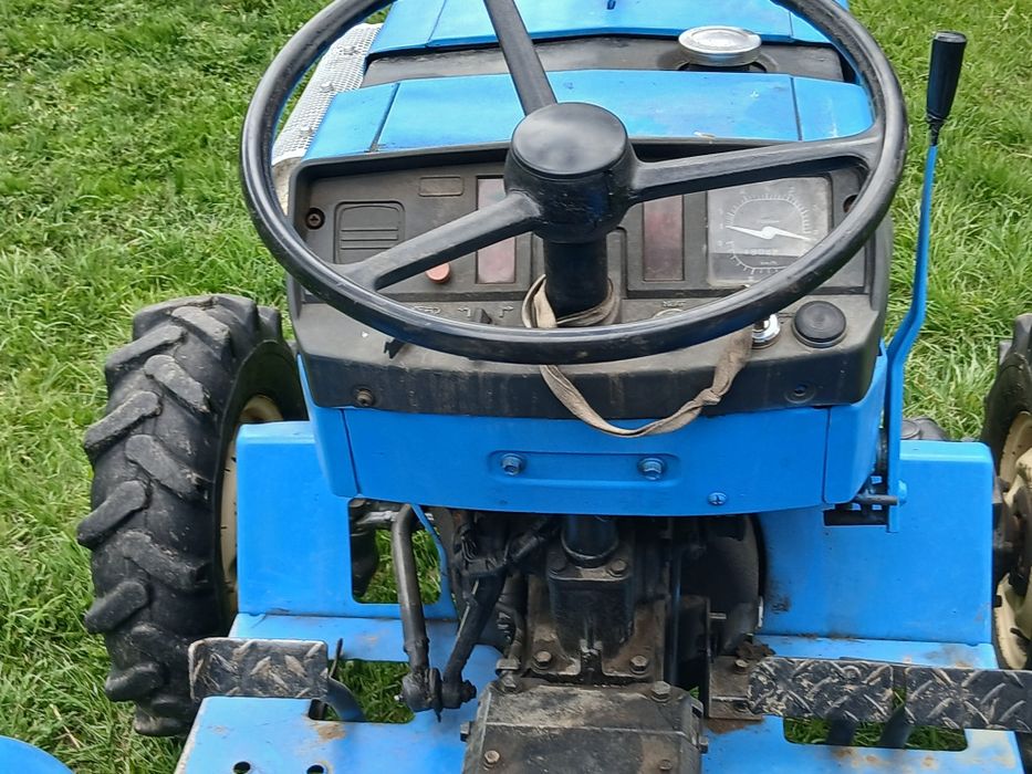 Tractor 4x4 Mitubishi